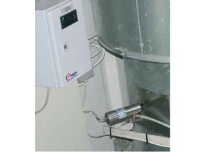An installation of a G1000 Smoke Density Monitor withthe monitoring unit and one optic head