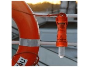 SM-3 LIFEBUOY SELF-IGNITING MARKER LIGHT APPLICATION