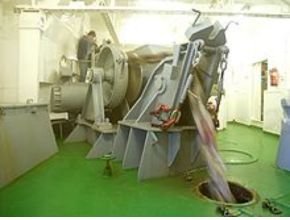 Winch kapal